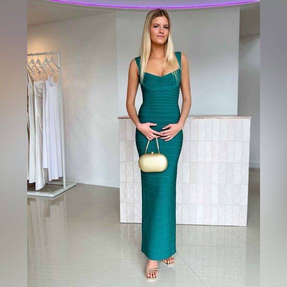 STUNNING Herve Leger BLACK Maxi Dress Ultra luxurious NEW Body Enhancing Shape - Picture 7 of 13